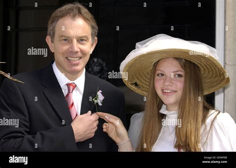 alexandra day   res stock photography  images alamy