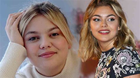 Louane la plus bonne de ses copines fait le buzz sur les réseaux