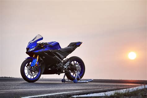 Yamaha Yzf R