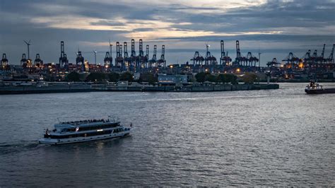 Viele Pl Ne F R Den Hamburger Hafen Events Kreuzfahrten Klimaschutz