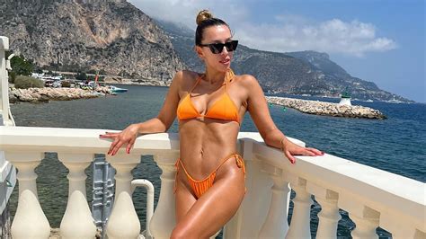 Tom Cruise S New Russian Socialite Love Elsina Khayrova Is An Ex