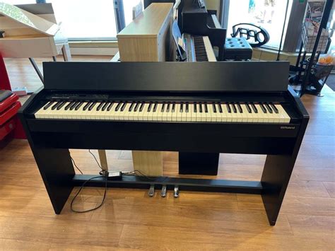 Roland F140R SOLD Showcase Pianos