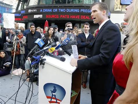 Qui Est Le Naked Cowboy De Times Square