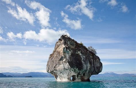 These Poetic Marbled Caves In Chile Are Nature At Its Romantic Best ...