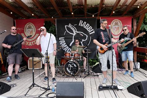 Schorndorfer Oberb Rgermeister Hornikel Rockt Mit Seiner Band Im