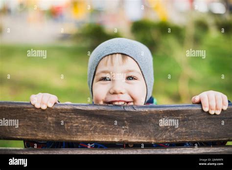 M Re Et Enfant Banc Banque De Photographies Et Dimages Haute