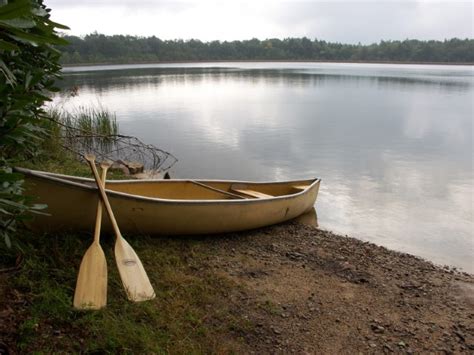 Canoeing Basics (a primer on canoeing for the first time paddler)