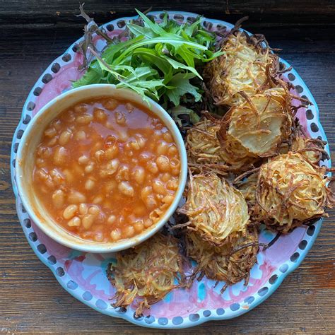 Baked Beans Greens And 10 Hash Browns 377kcal 15g Protein