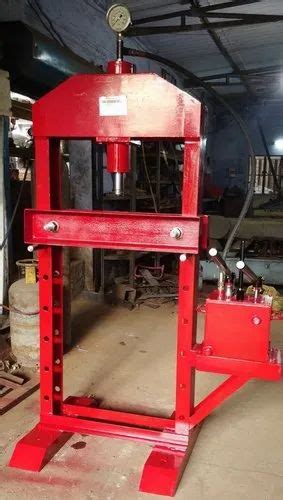 Mild Steel Hydraulic Press Automation Grade Fully Automatic Capacity