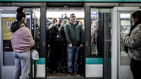 Gr Ve Ratp Et Sncf Un Trafic Encore Tr S Perturb Lundi Les Echos