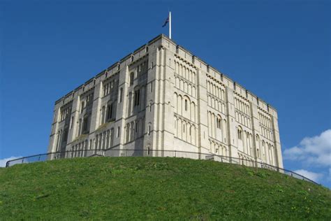 norwich-castle - Hickling Campsite