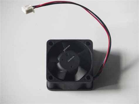 DELTA EFB0412VHD-R00 DC12V 0.18A 3wires Cooling Fan