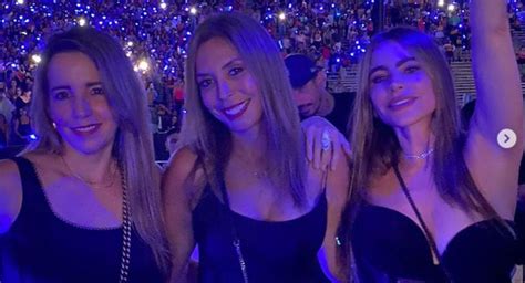 Sofia Vergara Reaparece En El Concierto De Karol G ¿le Dedica