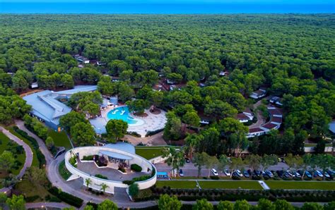 Albor A Ecolodge Resort Sul Mare In Puglia Bluserena