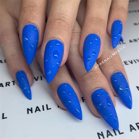 These Are The Best Dew Drop Nails Looks For Summer