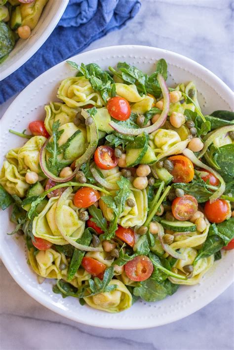 Summer Tortellini Salad With Garlic Herb Dressing She Likes Food