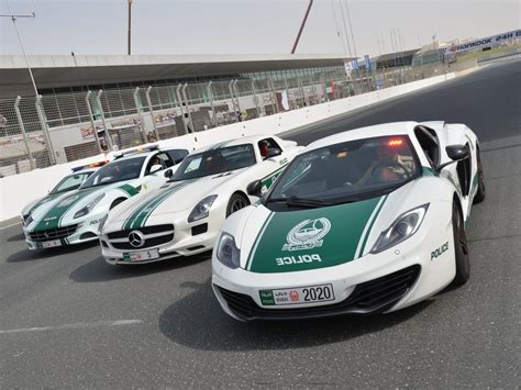 Video Of The Week Dubai Police Showcase Their Supercar Fleet Drive