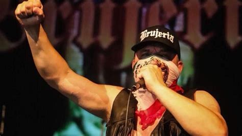 Banda Brujer A Dar Firma De Aut Grafos Previo A Concierto En Monterrey