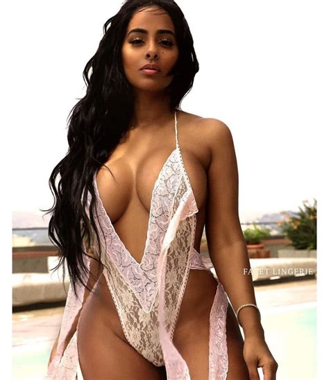 Ayisha Diaz Butt Thefappening