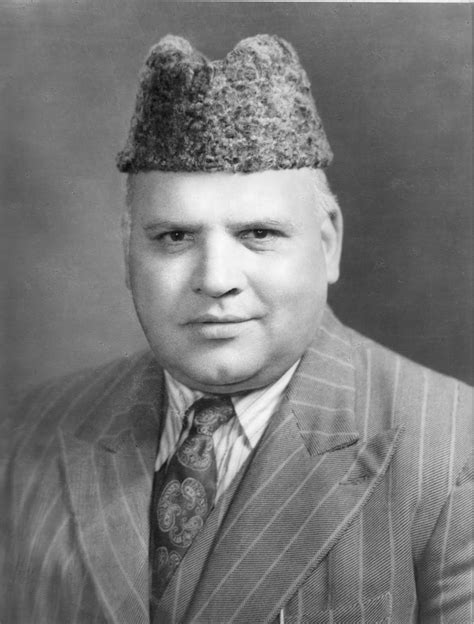 Pioneers Abdul Qayyum Khan