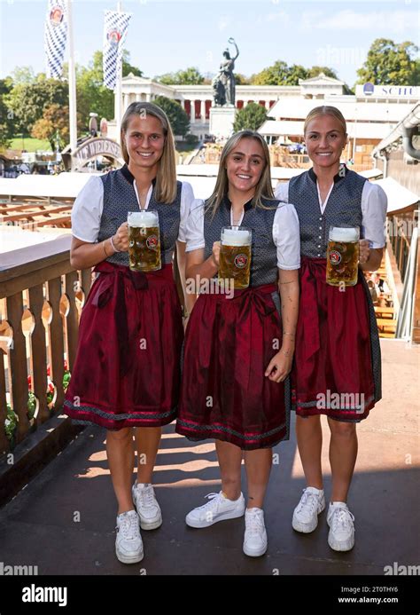 Klara Buehl Of Fc Bayern Muenchen Georgia Stanway Of Fc Bayern Muenchen