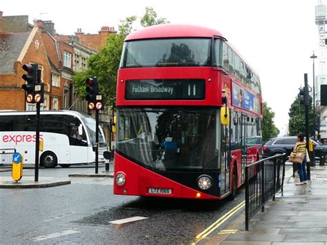 Go Ahead London LT65 LTZ 1065 On Route 11 At Victoria Coac Flickr