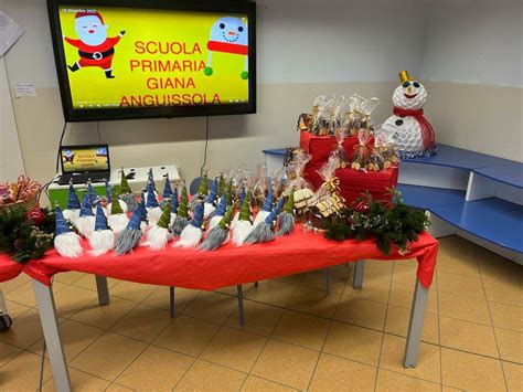 Natale Di Solidariet All Istituto Amaldi Il Mercatino Degli Alunni