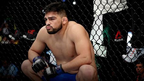 What is Kelvin Gastelum UFC record?