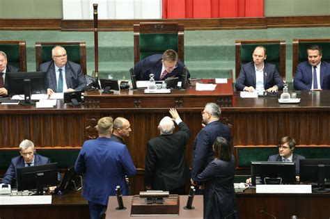 Sejm Czerwca Na Ywo Immunitet Micha A Wosia I Ustawa O Handlu W