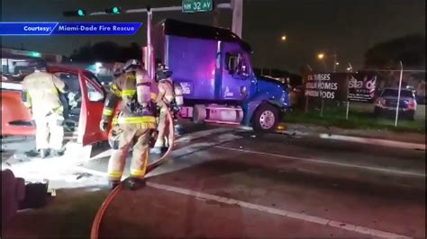 1 Hospitalized After 2 Trucks Collide In Nw Miami Dade Wsvn 7news