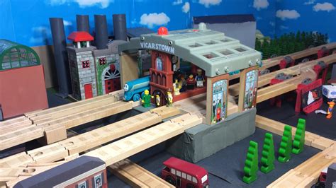 Fisher-Price Thomas Friends Wooden Railway Vicarstown Station Set ...