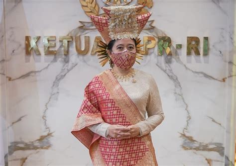 Alasan Puan Maharani Pakai Baju Adat Bundo Kanduang Prokabar