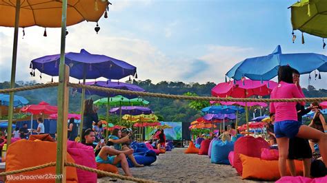 Inflatable Island In Subic The Biggest Floating Playground In Asia