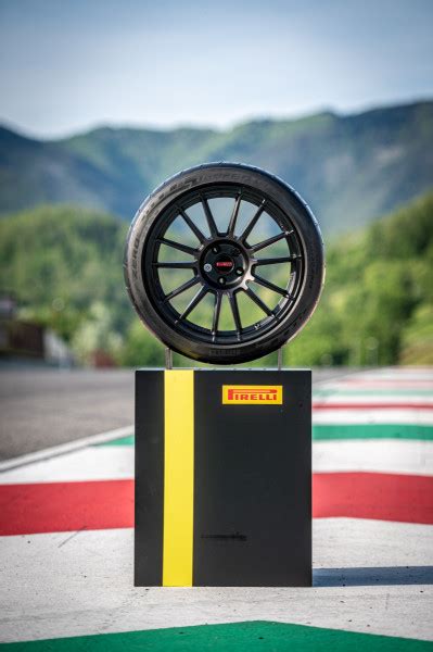 Pirelli P Zero Trofeo Rs Is Born The Most Sporting Tyre In The Road