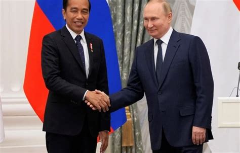 Kunjungan Presiden Joko Widodo Ke Rusia Dan Ukraina Membuat Warga