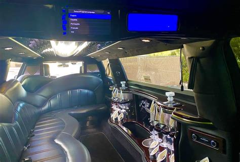 Lincoln MKT Stretch Limousine Orlando Limo Ride