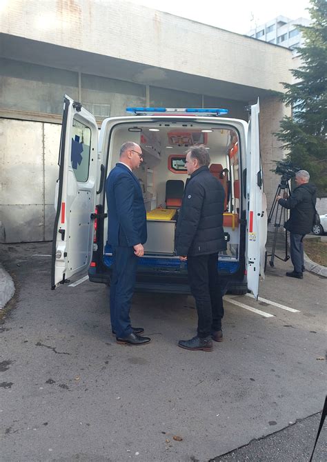 Grad Tuzla donirao sanitetsko vozilo za Službu hitne medicinske pomoći