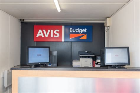 Car Hire At Newcastle Airport Ncl Avis Car Rental