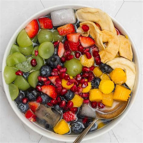 Fruit Cereal - Nature's Cereal - The Daily Dish