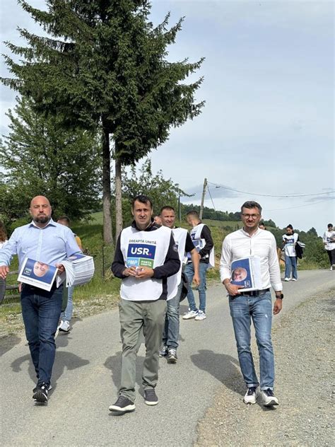 Ionu Simionca La Le U N Iunie Vota I Ioan Pop Candidatul