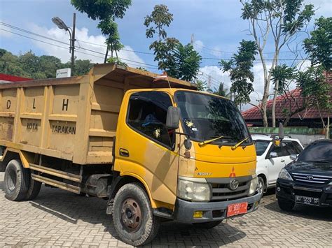 Truk Truk Sampah Dlh Tarakan Sudah Tua Benuanta