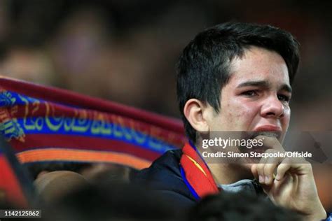 Crying Fans Photos And Premium High Res Pictures Getty Images