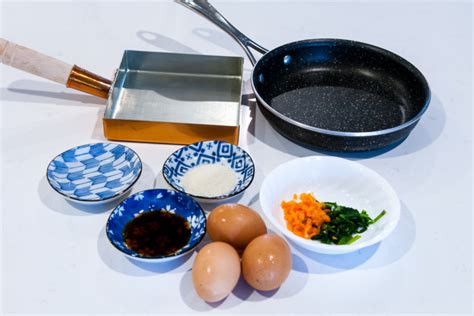 Tamago Yaki With Spinach And Carrots Asian Cooking Mom