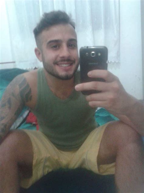 Homens De Cueca E Sunga Volume No Short