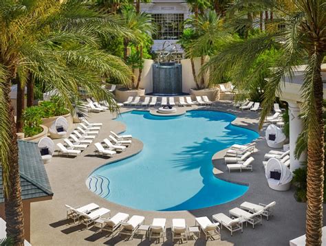 Luxury Hotel Four Seasons Hotel Las Vegas, Las Vegas, USA - Photos ...