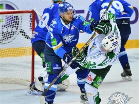 Hockey sur glace KHL Astana de là que je m y mette KHL