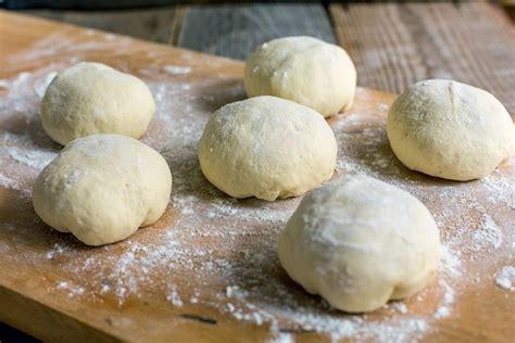 Bu Ki Przepis Na Szybkie I Aromatyczne Pieczywo Idealne Na Niadanie