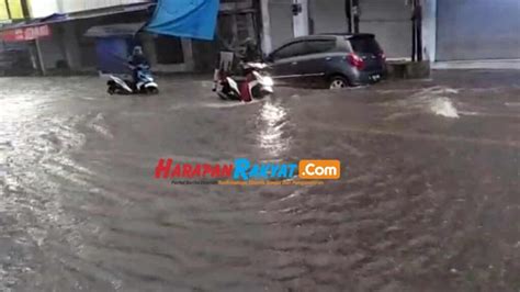 Jalan Di Pusat Kota Tasikmalaya Dikepung Genangan Air