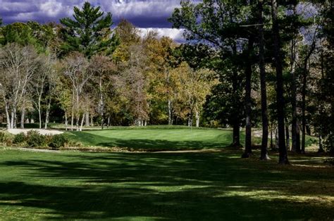 PINE OAKS GOLF COURSE - Updated January 2025 - 16 Photos - 68 Prospect ...