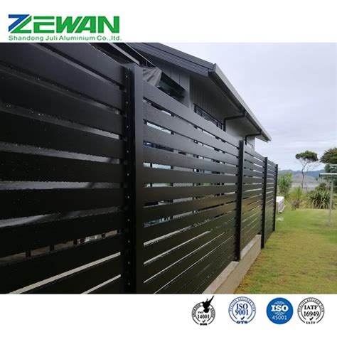 Outdoor Customized Design Decorative Powder Coating Horizontal Fence